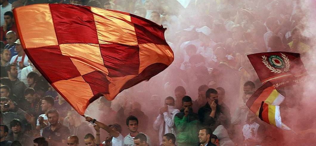 Copertina: Roma, il Coronavirus rimanda la chiusura del passaggio di proprietà