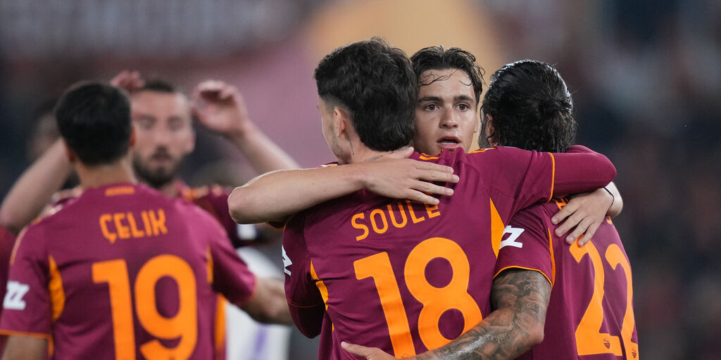Copertina: Roma, tutti a disposizione per il derby: un solo dubbio di formazione