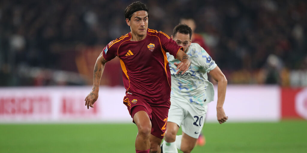 Copertina: L'Inter aggancia la vetta! Roma battuta 1-0, gol di Bonny