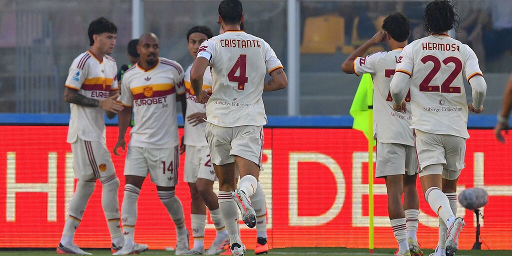Copertina: Roma, è sempre Malen-show: doppietta dell'olandese e 4-0 al Lecce