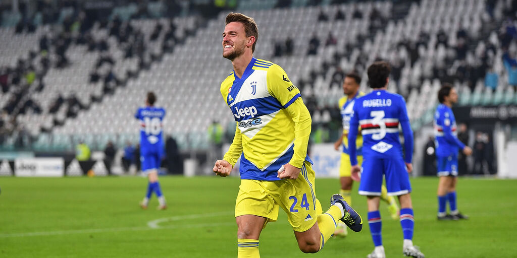 Copertina: Juventus, lesione per Rugani. Conceicao e McKennie ok