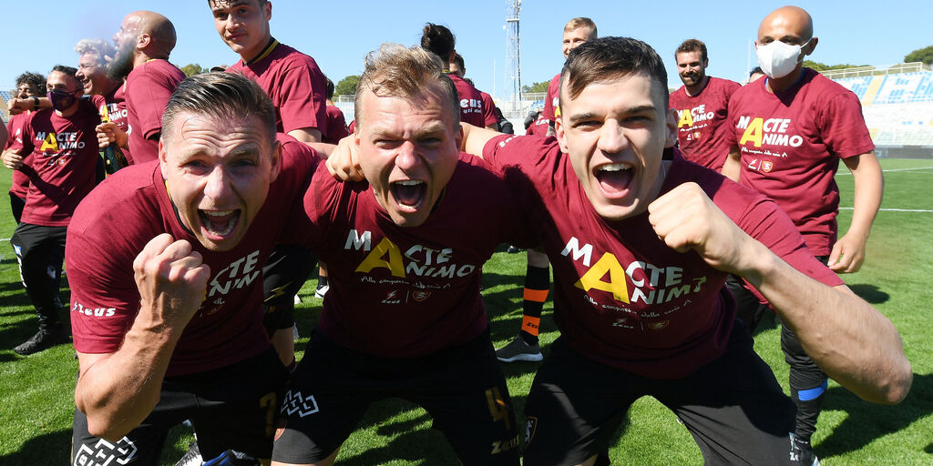Copertina: Salernitana, Schiavone: "Ecco i nostri punti di forza"