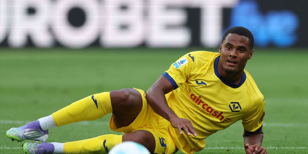 Copertina: Verona, Zanetti stravolge l'attacco col Cagliari