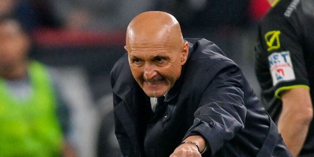 Copertina: Juve, Spalletti e l'annuncio alla squadra sul rinnovo: "Ho accettato senza esitazione"