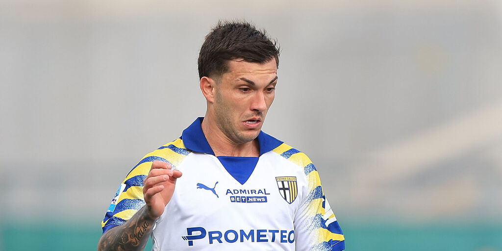 Copertina: Parma, Strefezza: "Volevo giocare di più, non vedo l'ora di mandare in gol Pellegrino"