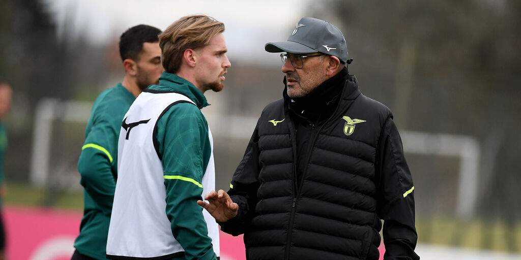 Copertina: Lazio, Taylor: "Sarri mi chiede di inserirmi per cercare il gol"