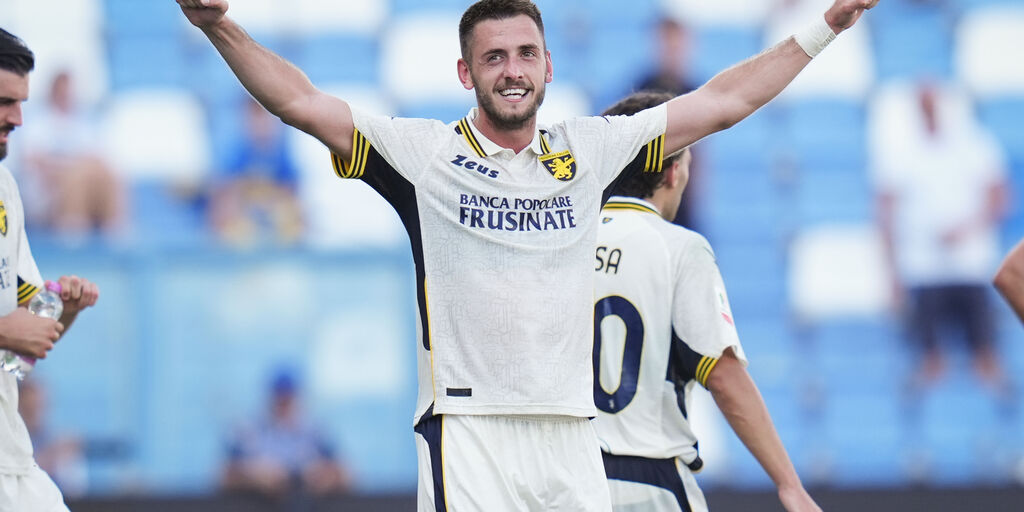 Copertina: Frosinone, si ferma Terzic: c'è lesione, salta il Como
