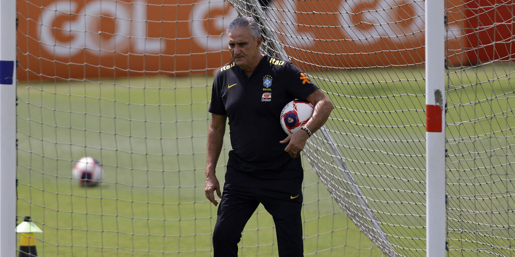 Copertina: Tite saluterà il Brasile a fine Mondiale: "Guardiola? Spero di no"