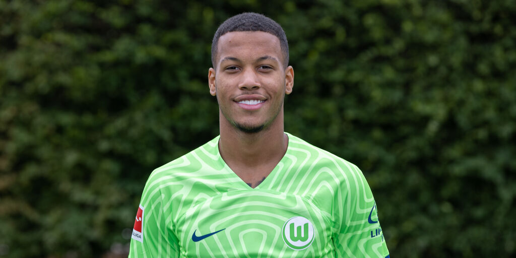 Copertina: UFFICIALE - Calciomercato Milan, colpo Vranckx a centrocampo