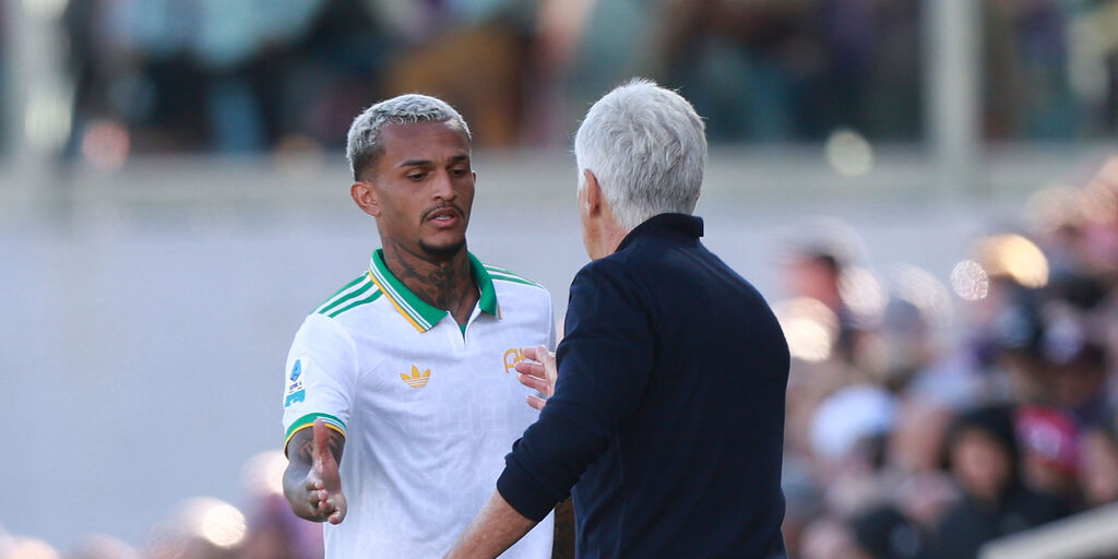 Copertina: Roma, i convocati contro il Cagliari: la decisione su Angelino, Dovbyk e Wesley