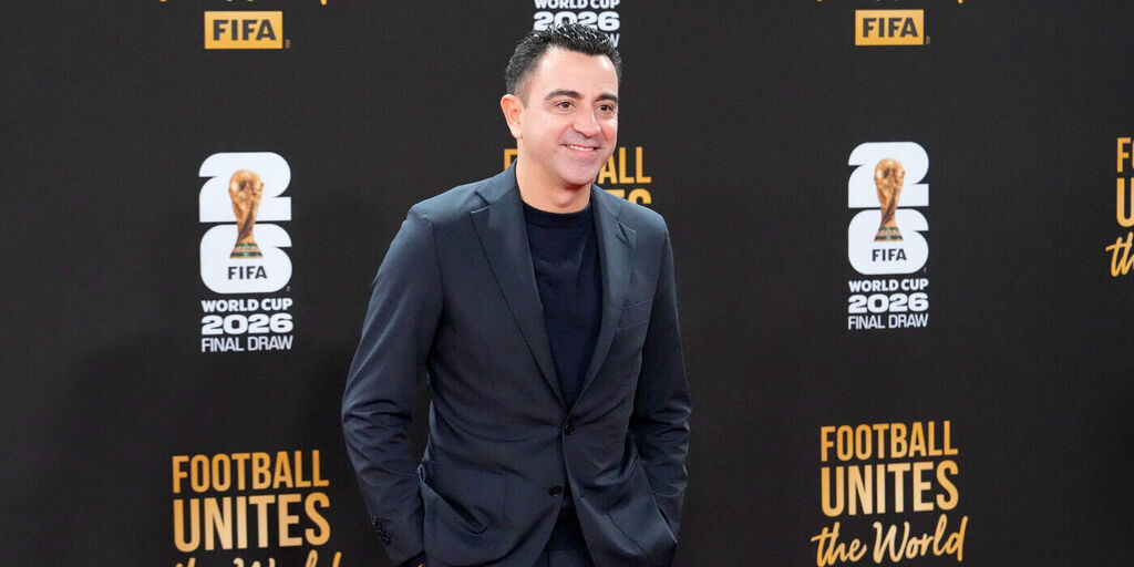 Copertina: Napoli, per la panchina spunta la suggestione Xavi