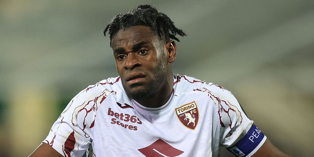 Torino, senza Adams caccia al partner di Simeone: le ultime