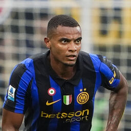 Copertina: Inter, Akanji: "Ruolo? Ho giocato in tre posizioni diverse"