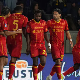 Copertina: Banda e Cheddira avvicinano il Lecce alla salvezza: il Pisa torna in B