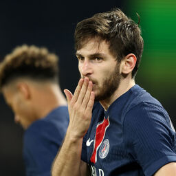 Copertina: PSG, Kvaratskhelia: "Concorrenza? Giocare qui è più facile"