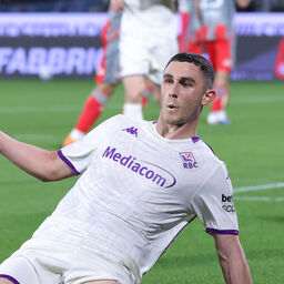 Copertina: Bologna, per l'attacco piace Piccoli: trattativa iniziale con la Fiorentina