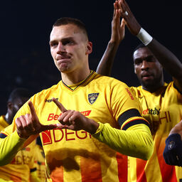 Copertina: Stulic si sblocca nel momento migliore: il Lecce batte il Pisa 1-0