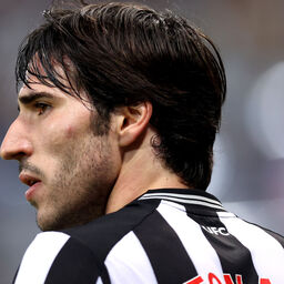 Copertina: Tonali: "Non volevo lasciare il Milan, sono stato vicino alla Juventus! Sulla squalifica..."