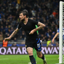 Copertina: "Il miracolo di Acerbi": l'Inter pareggia al 93' con un guizzo da centravanti