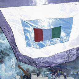 Copertina: Cento anni di calcio Napoli: una storia dentro la Storia