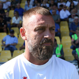 Copertina: Il Genoa non molla De Rossi: confermata la fiducia