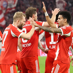 Copertina: Scavetto di Goretzka, destro al volo di Diaz: gol spettacolare del Bayern