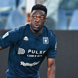 Copertina: Genoa, Ekuban: "Futuro? Ho ancora un anno di contratto con opzione, non ci penso"