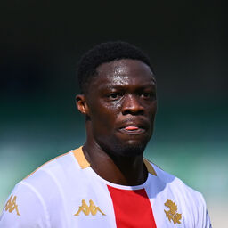 Copertina: Genoa, Ekuban: "De Rossi trasmette coraggio, cerco sempre di uscire dal campo stremato"