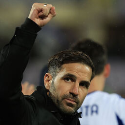 Copertina: Como, i convocati di Fabregas per la Fiorentina