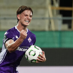 Copertina: Fiorentina, Gudmundsson: "Sento di dare il meglio di me come numero 10"