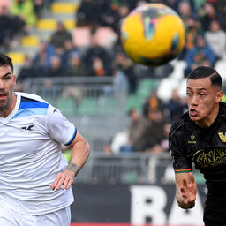 Copertina: Genoa, interesse per Idzes del Venezia: le ultime