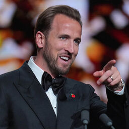 Copertina: Pallone d'Oro, vince Harry Kane! Doppio premio per l'attaccante inglese
