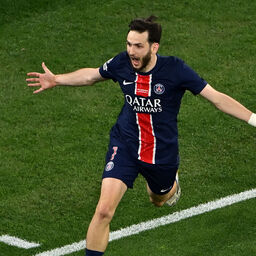 Copertina: Kvaratskhelia non dimentica il Napoli: "Scudetto meritato, lo considero anche mio"