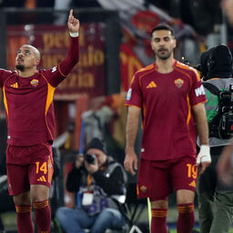 Copertina: Doppio Malen e la Roma va: 2-0 all'Olimpico contro il Cagliari