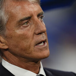 Copertina: Mancini: "C'era stanchezza, bravi a risegnare dopo l'1-1. Su Romano..."