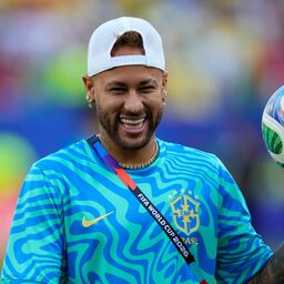 Copertina: Brasile, Neymar torna ad allenarsi in campo: la situazione