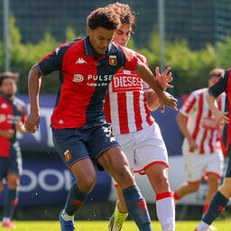 Copertina: Genoa, problema muscolare per Otoa: cambio obbligato con la Fiorentina