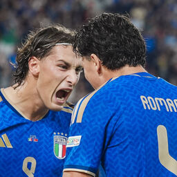 Copertina: Italia, gol da record per Pio Esposito: in una statistica è dietro solo a Meazza