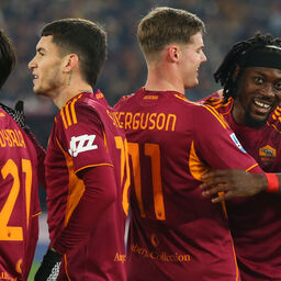 Copertina: Ritorno amaro per De Rossi all'Olimpico: la Roma vince 3-1