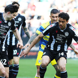 Copertina: Parma corsaro a Udine, decide una zampata di Elphege