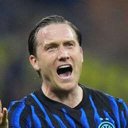 Copertina: Inter, Zielinski: "Spero di restare qui a lungo. Su Dumfries e Palestra..."